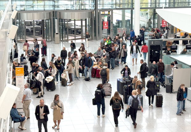 Drone sightings cause chaos at German airports
